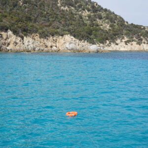 PRESTIGIOSO BLU: ESCURSIONE IN CATAMARANO TRA LE ACQUE DI VILLASIMIUS